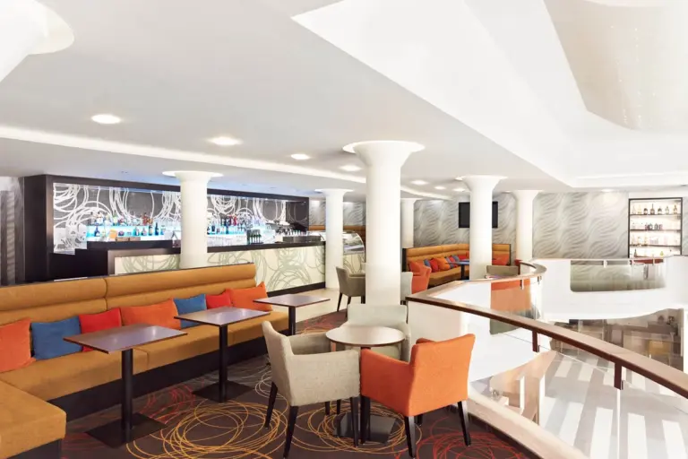Hotel Európa Fit****superior, Hévíz – lazítás a bárban