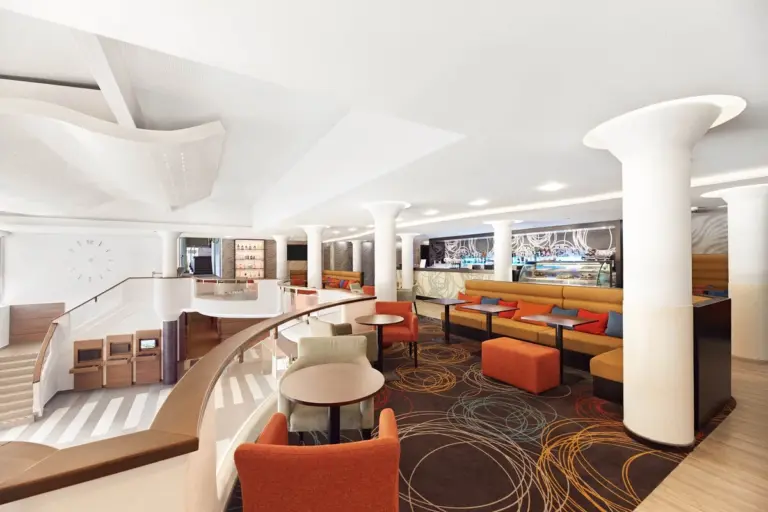 Hotel Európa Fit****superior, Hévíz – lazítás a bárban