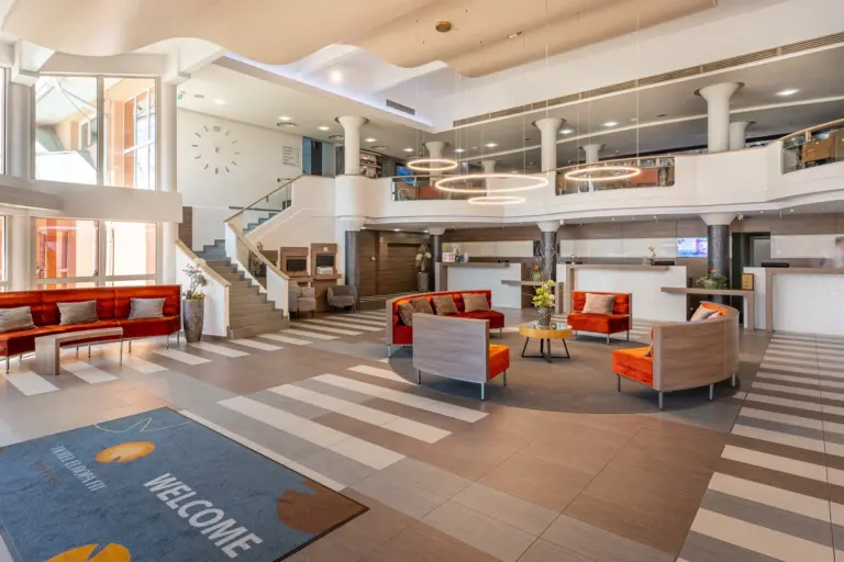 Hotel Európa Fit****superior, Hévíz – a szálloda és Hévíz