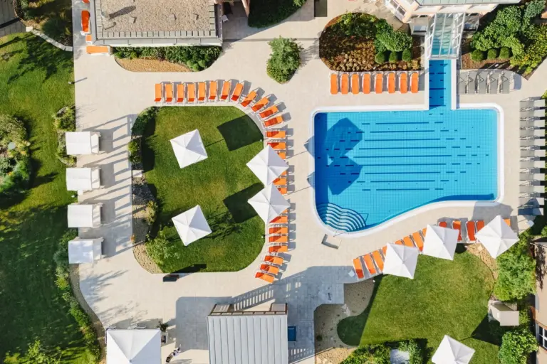 Hotel Európa Fit****superior, Hévíz – medencék