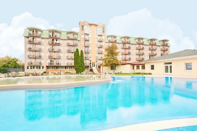 Hotel Európa Fit****superior, Hévíz – medencék