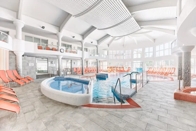 Hotel Európa Fit****superior, Hévíz – medencék