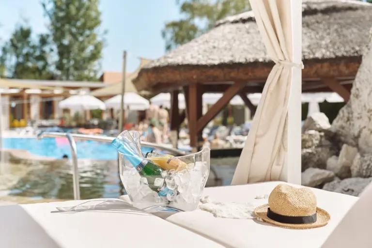 Hotel Európa Fit****superior, Hévíz – medencék